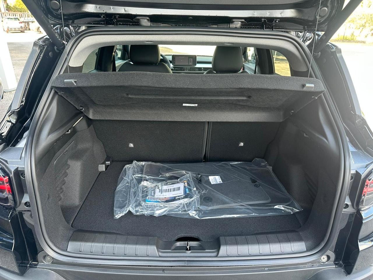 Jeep Avenger 1.2 Turbo 100 CV MHEV Summit
