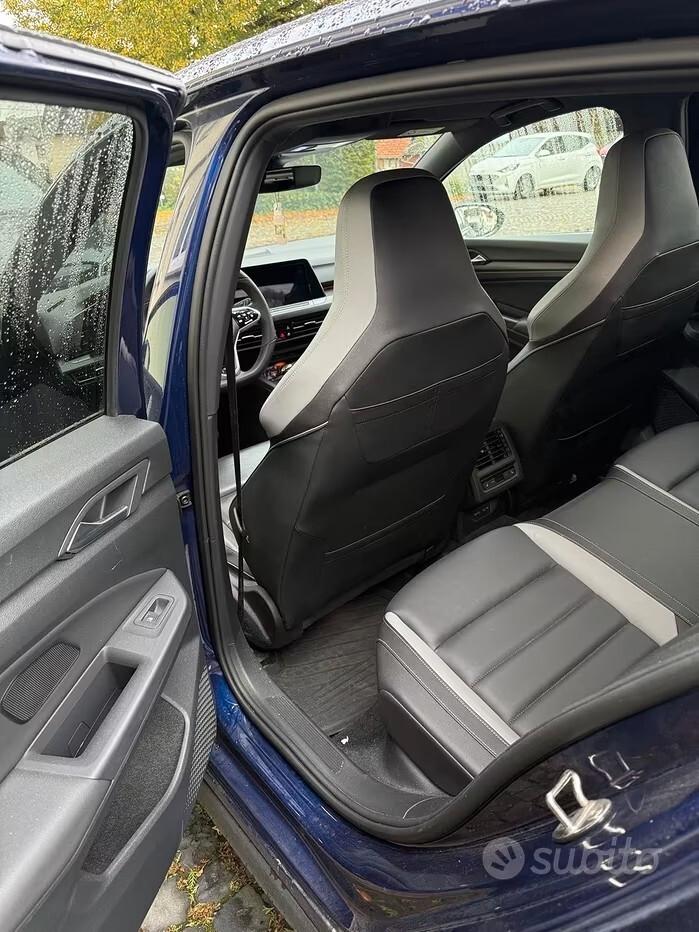 Volkswagen Golf 2.0 TDI DSG GTD