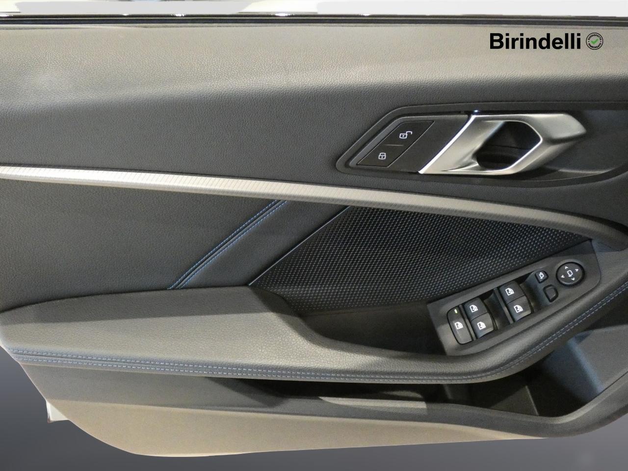 BMW Serie 1 (F40) - 118d 5p. Msport