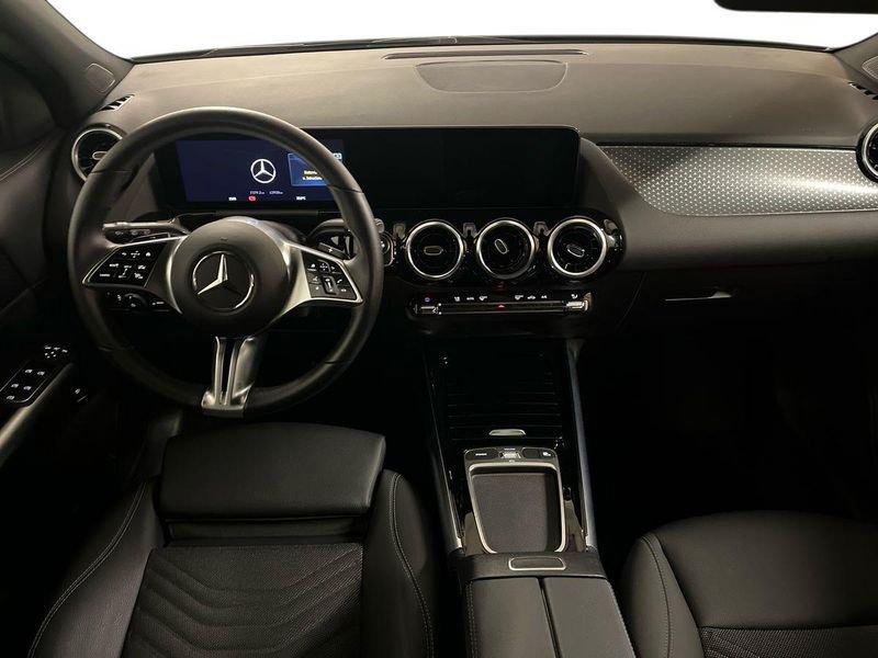 Mercedes-Benz GLA 180 d Automatic Business Extra