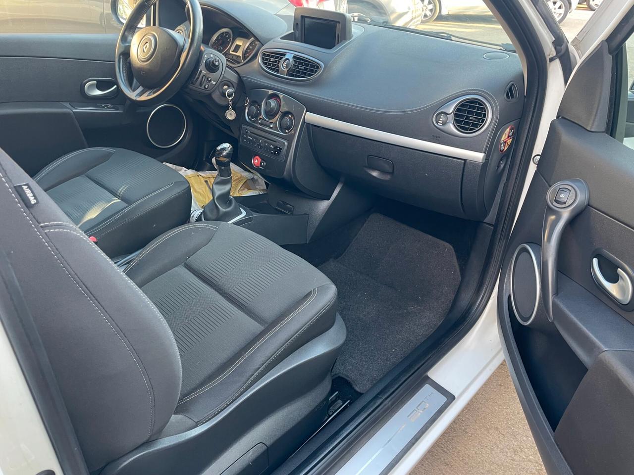 Renault Clio 1.2 3p Luxe FULL Distribuzione tagliandata NEOPATENTATI