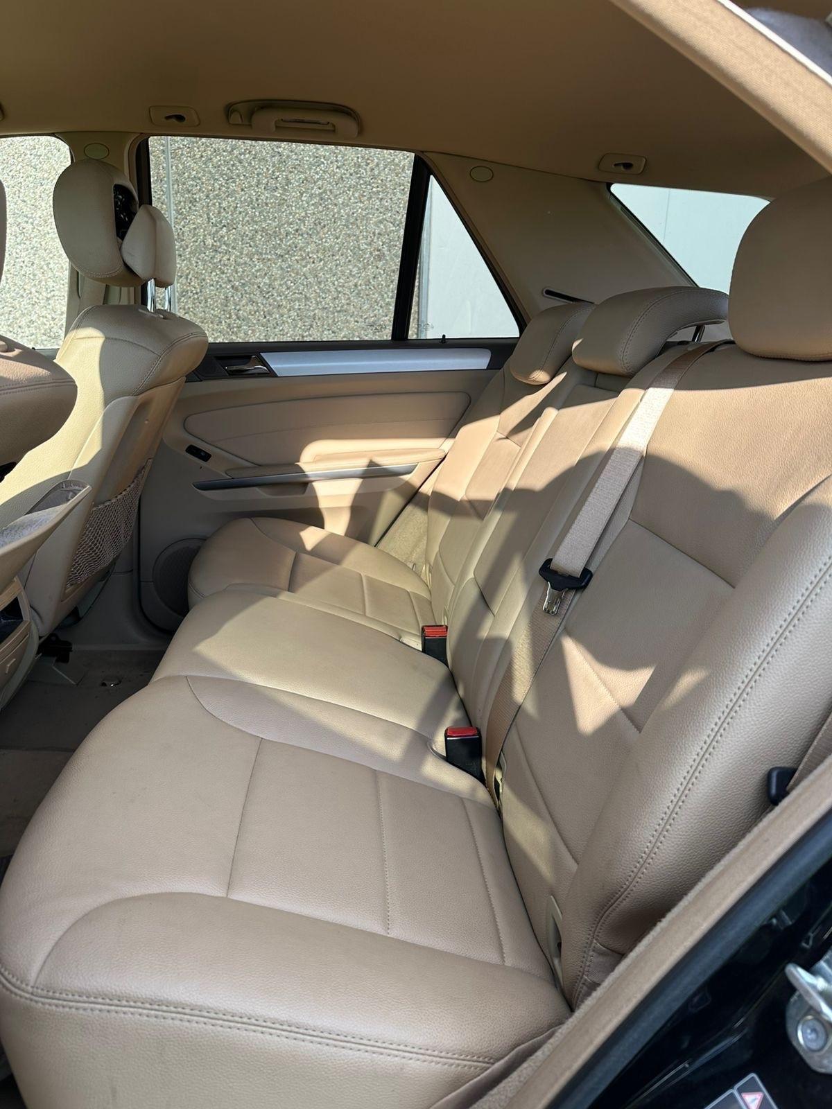 Mercedes-benz ML 300 CDI BlueEFFICIENCY Chrome