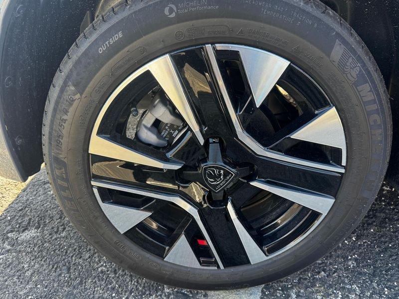Peugeot 2008 Hybrid 145cv e-DCS6 Allure auto