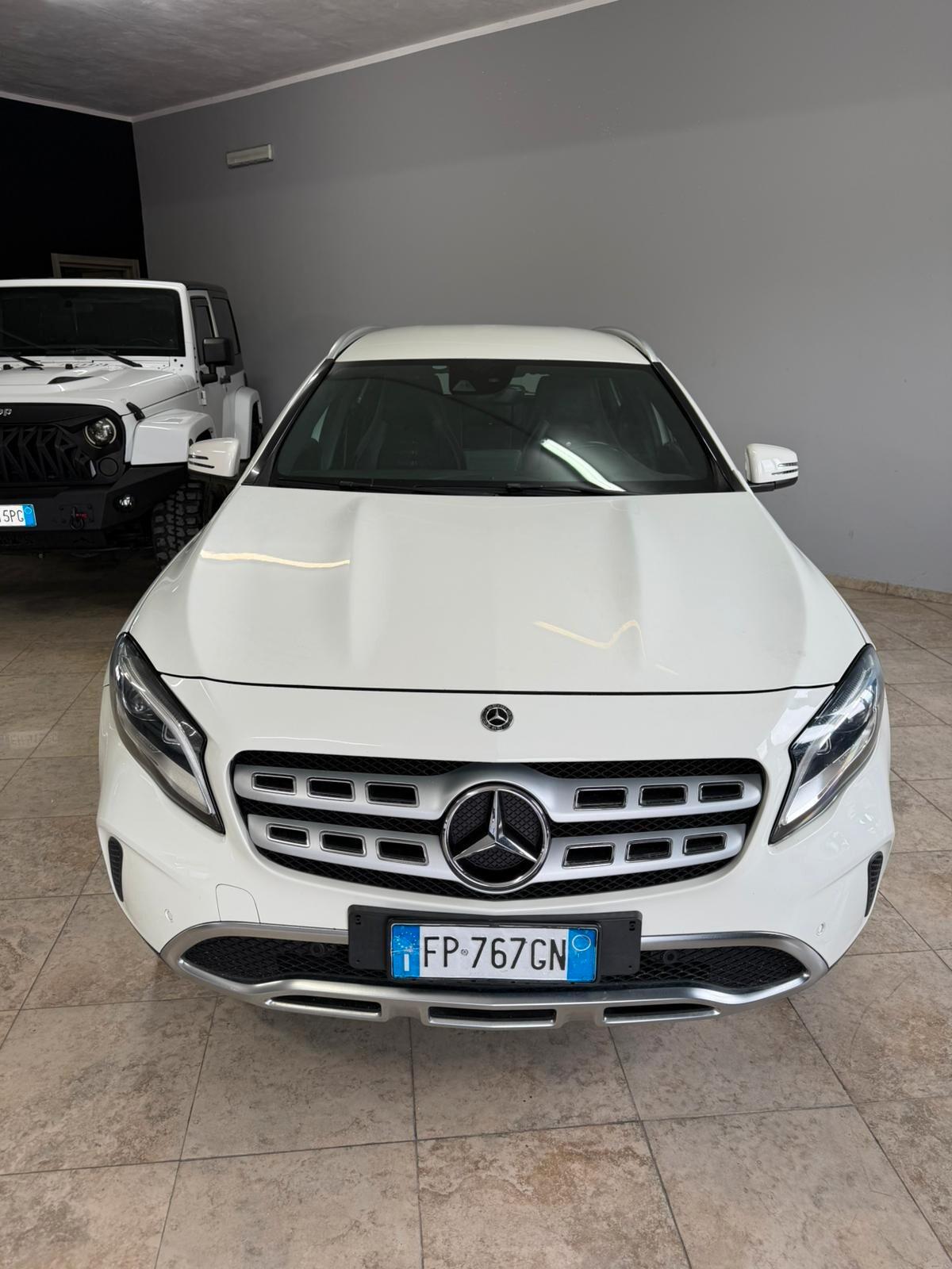 Mercedes-benz GLA 200 d Automatic Premium