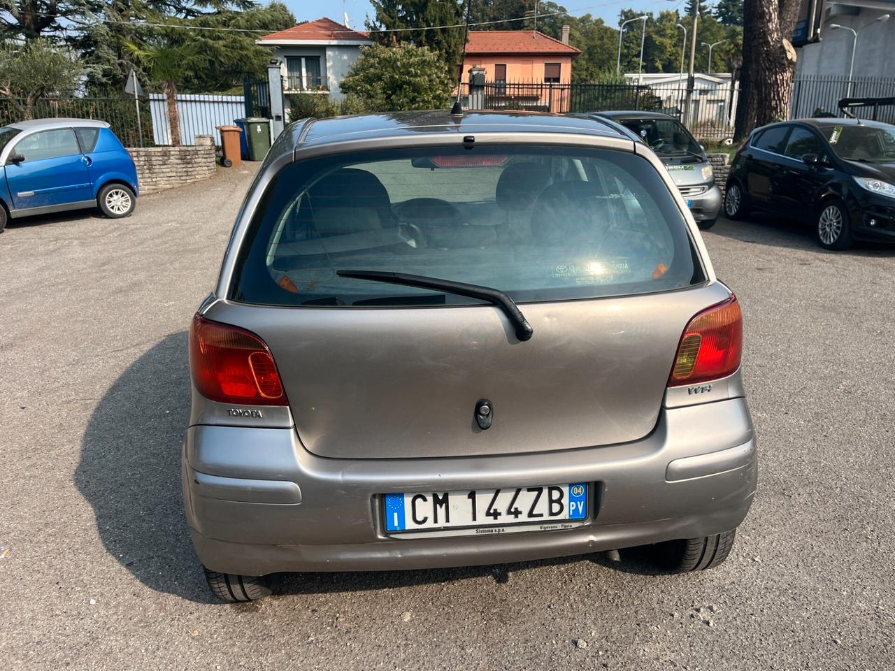 Toyota Yaris 1.0i 16V cat 5 porte