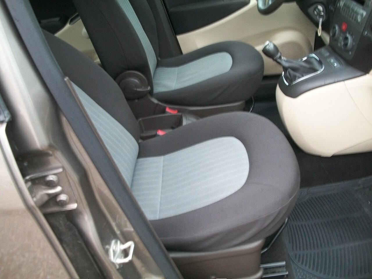 Lancia MUSA 1.3 Multijet 16V 90 CV Oro SI NEOPATENTATI GARANZIA UN ANNO SOSTITUITO MOTORE ATUALMENTE KM 87500 EURO 04 CC 1248 MULTIGET