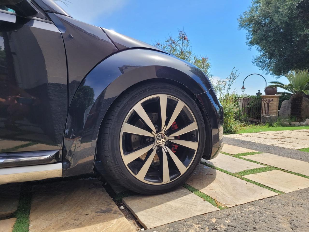 Volkswagen Maggiolino 2.0 TSI DSG Sport