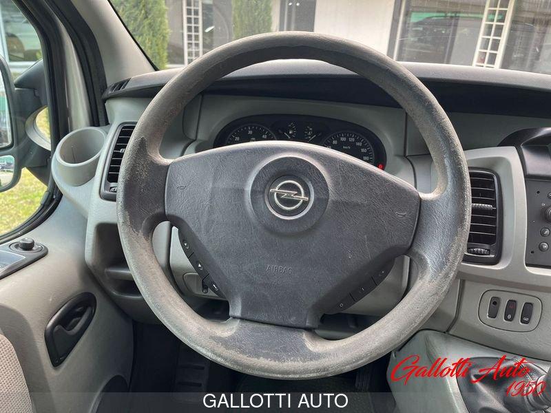 Opel Vectra 2.5 dti 135cv 8posti - PEDANA DISABILI