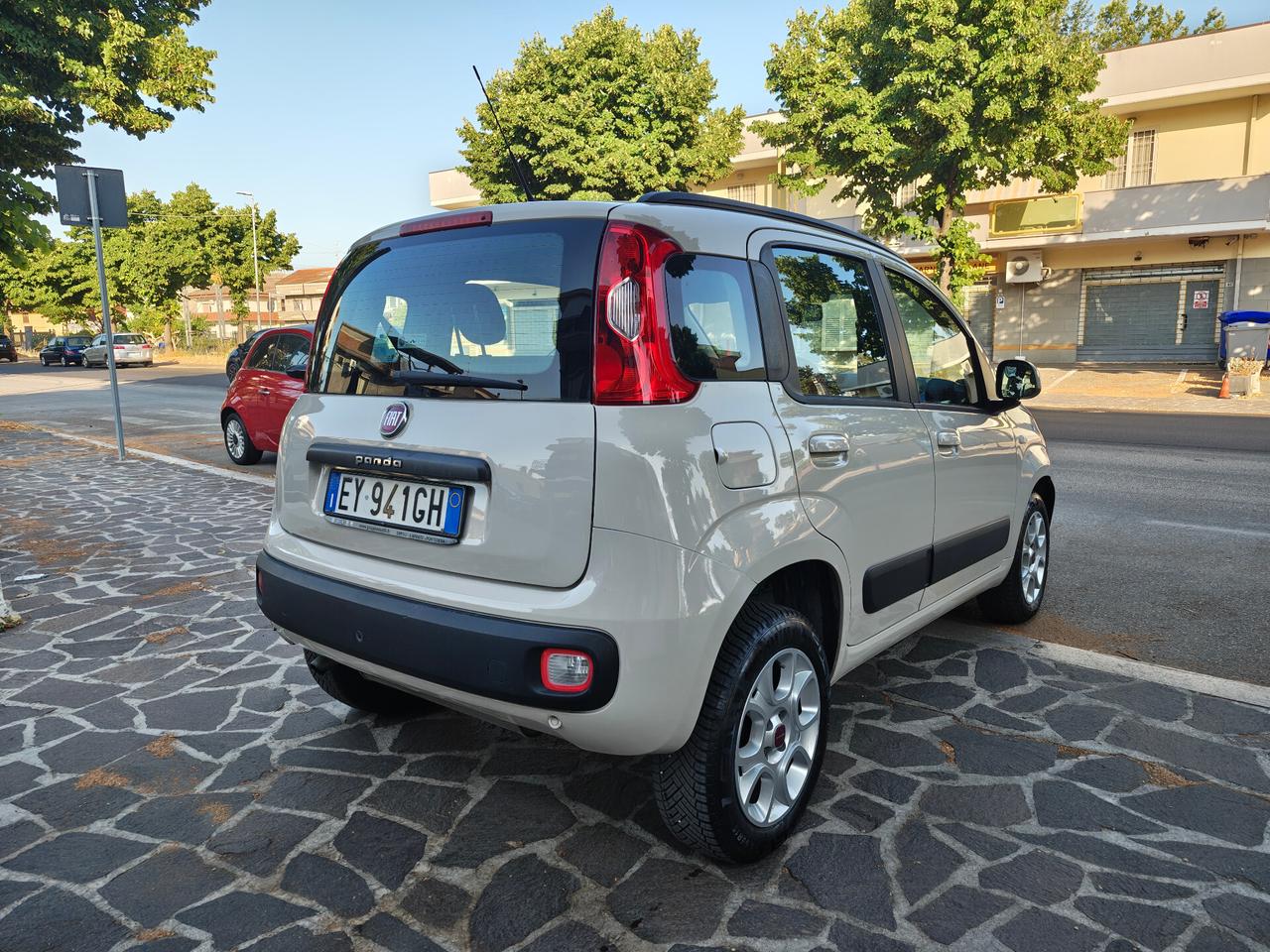 Fiat Panda 0.9 TwinAir Turbo Natural Power Lounge