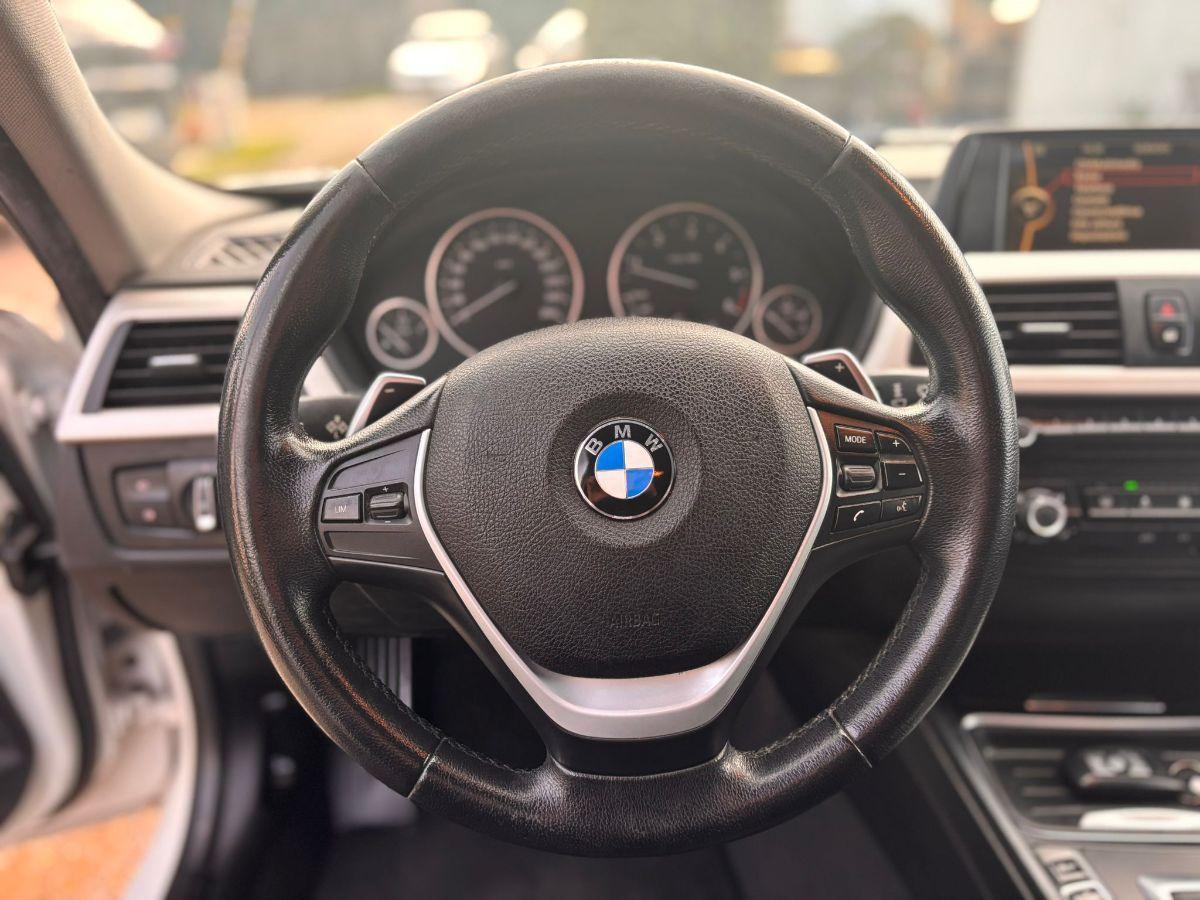 BMW - Serie 3 - 320d xDrive