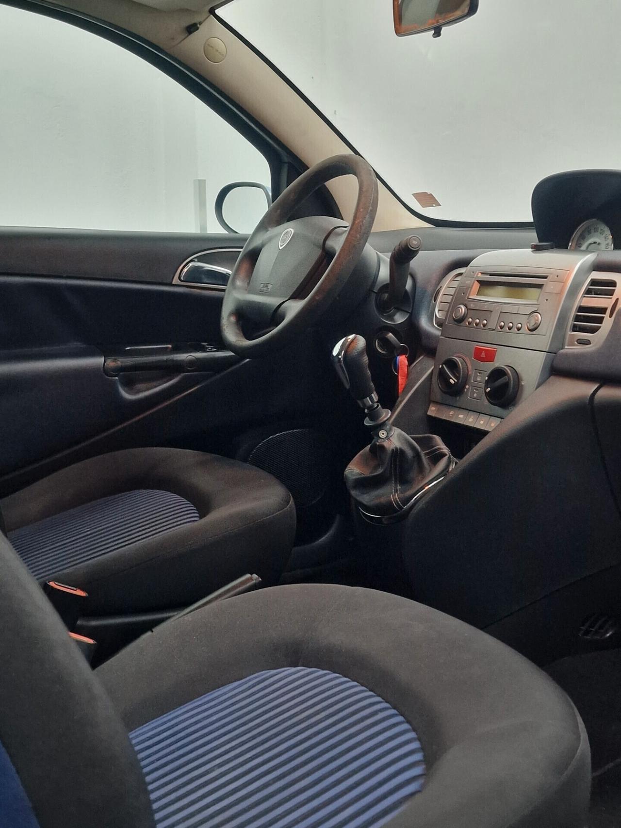 Lancia Ypsilon 1.2 Argento
