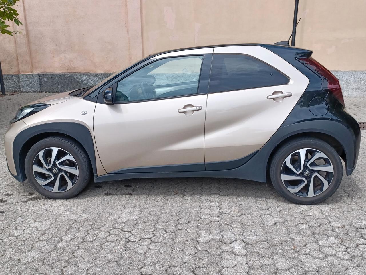 Toyota Aygo X 1.0 VVT-i 72 CV 5 porte Trend