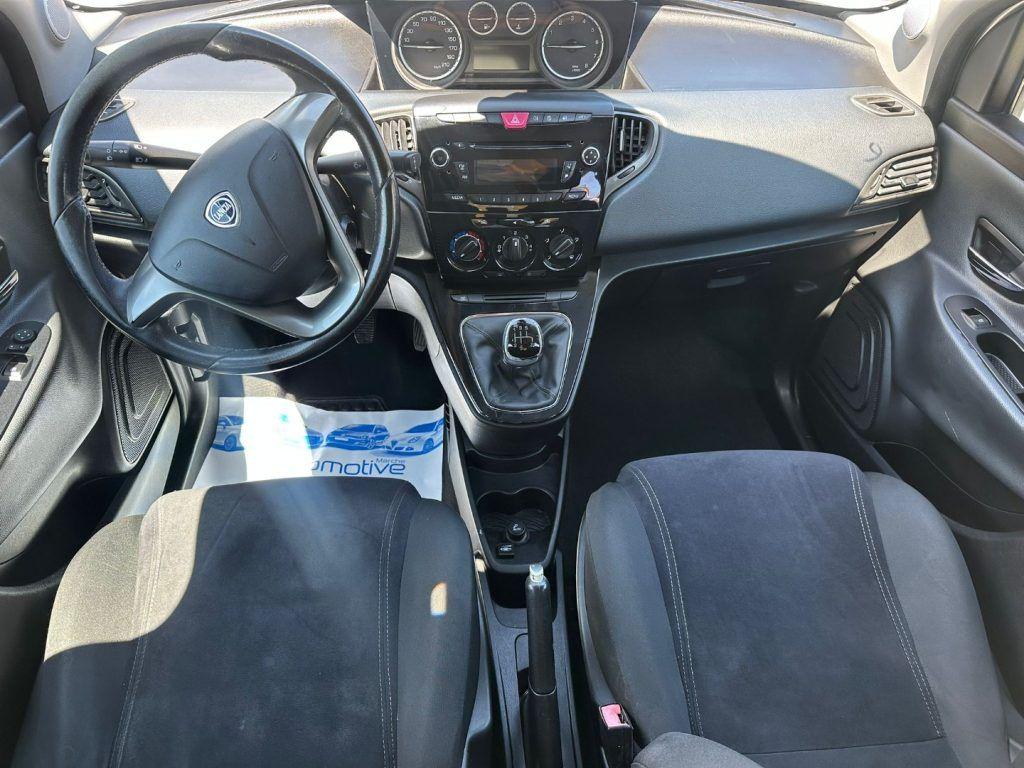 LANCIA Ypsilon 1.2 69 CV 5 porte S&S Gold