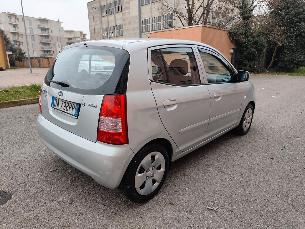 Kia Picanto 1.1 CRDI 5 porte neopatentati