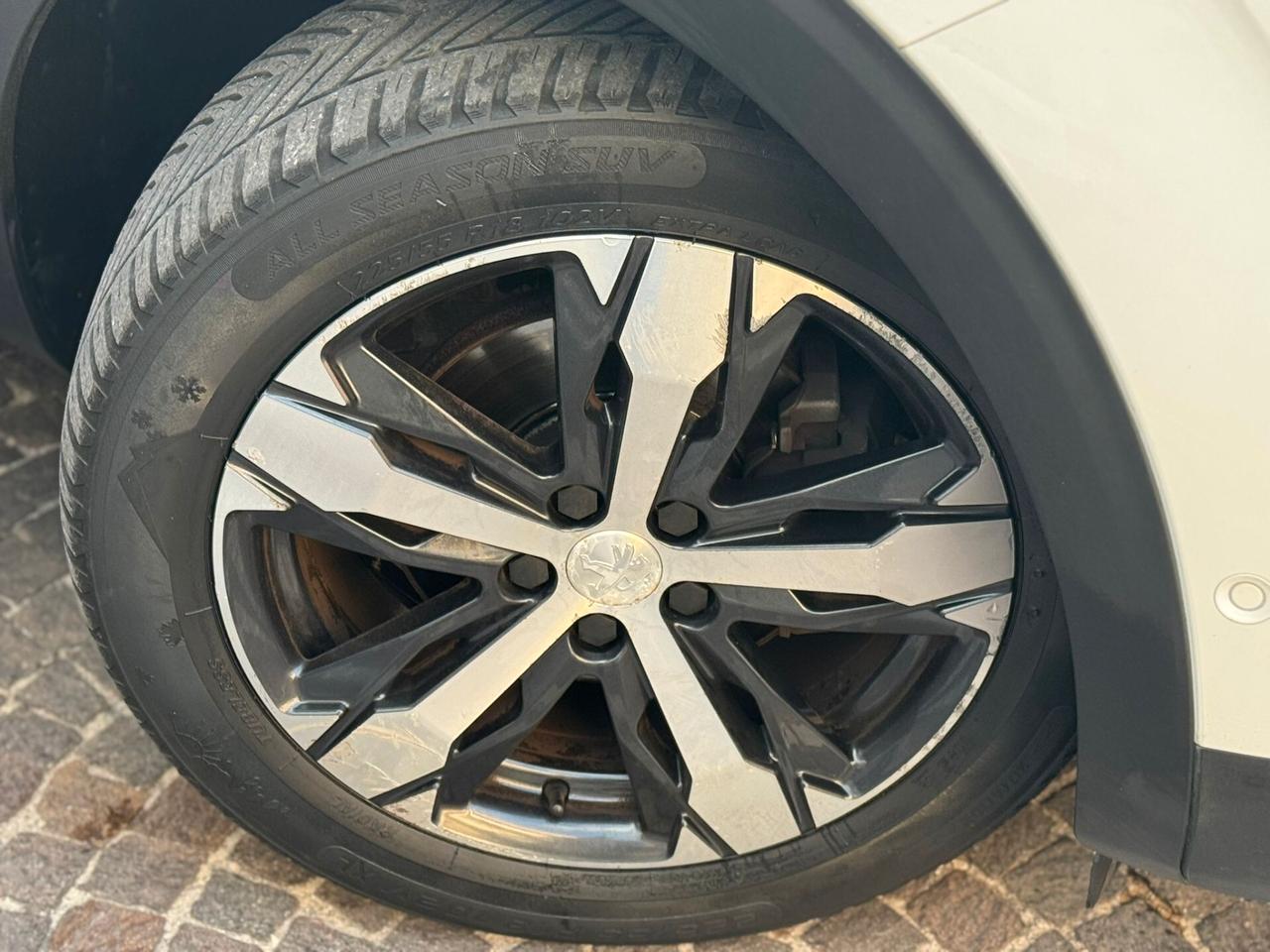 Peugeot 5008 BlueHDi 130 S&S Allure