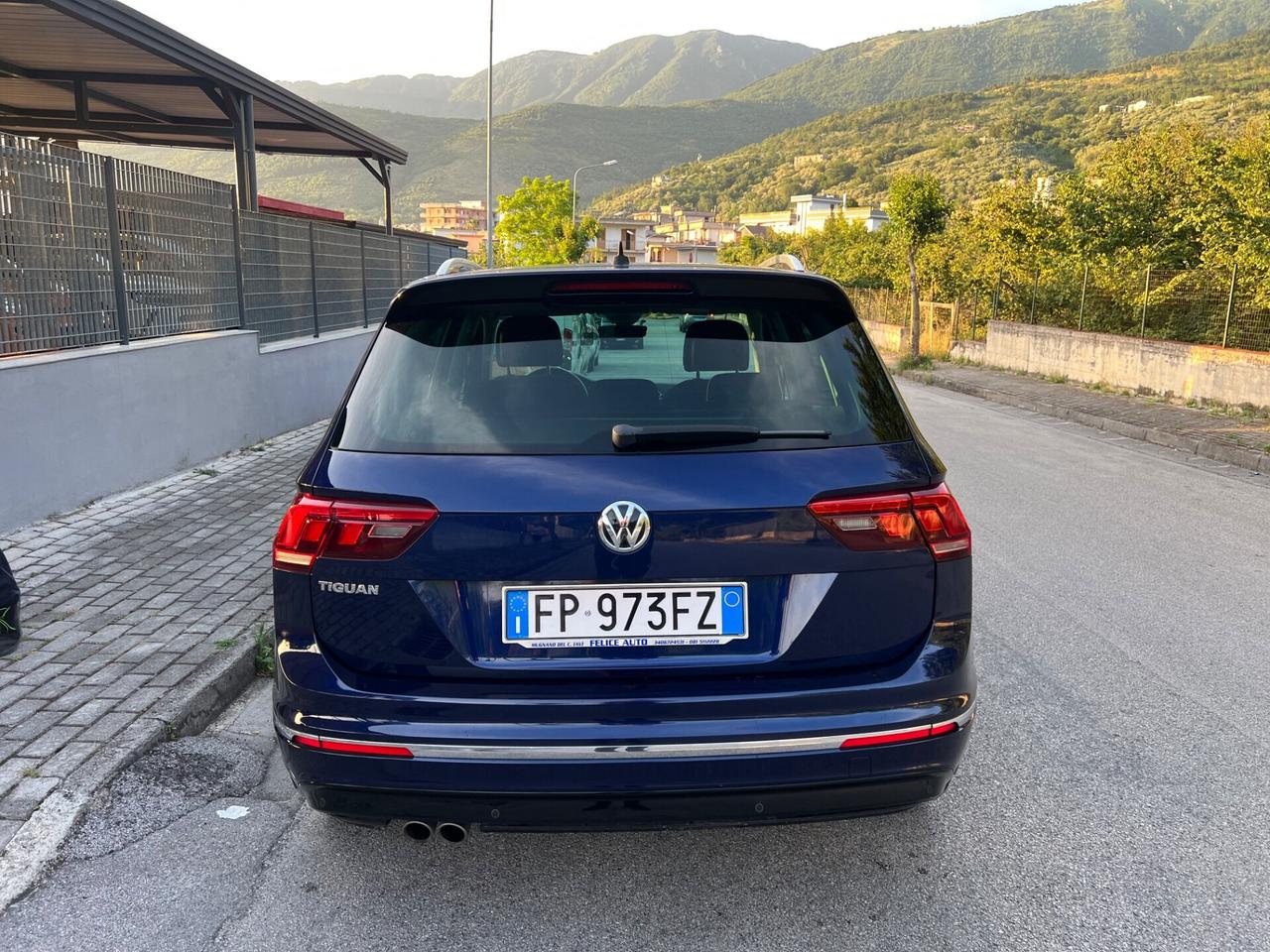Volkswagen Tiguan 1.6 TDI R-Line 2018 full full