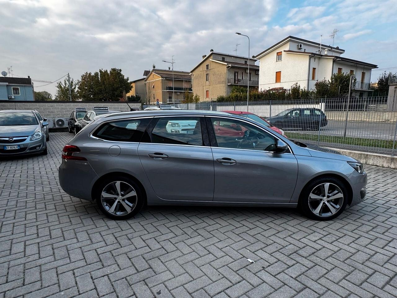 Peugeot 308 BlueHDi 120 S&S EAT6 GT Line