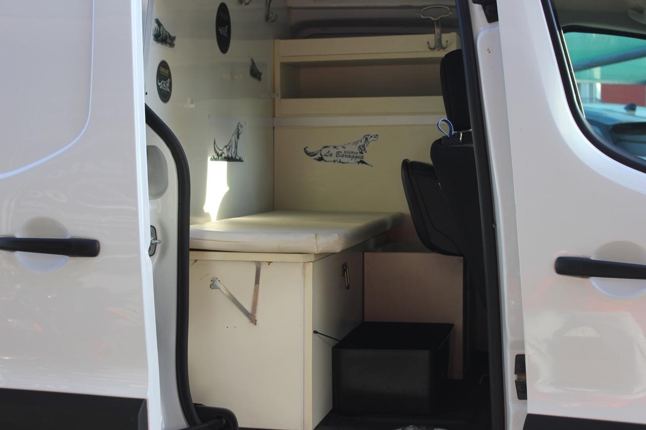 Peugeot Partner L1 BlueHDi 100CV Allestimento per Dresseur trasporto animali da caccia
