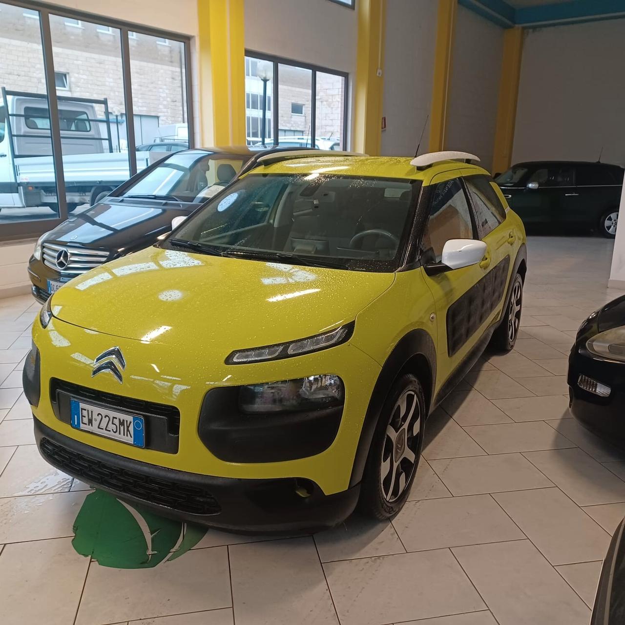 FULL OPTIONAL C4 CACTUS 1.2 NEOPATENTATI