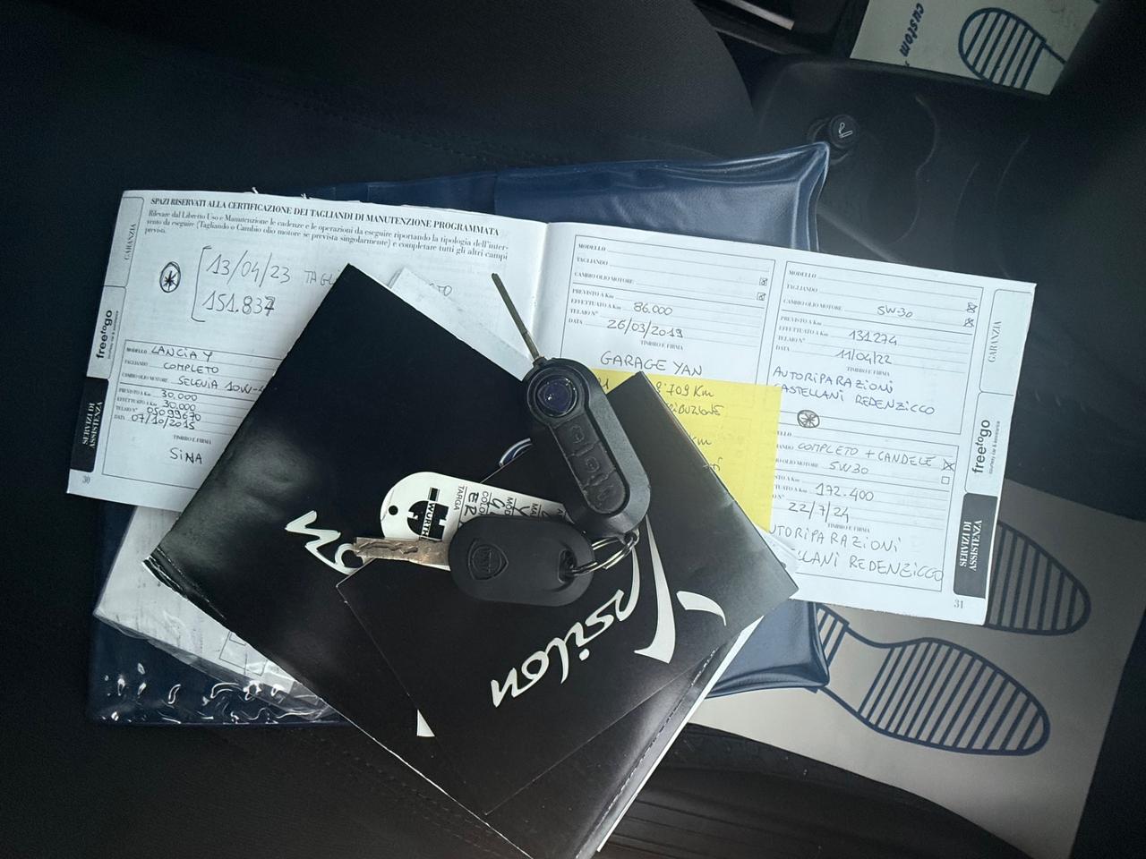 Lancia Ypsilon 1.2 69 CV 5 porte Gold