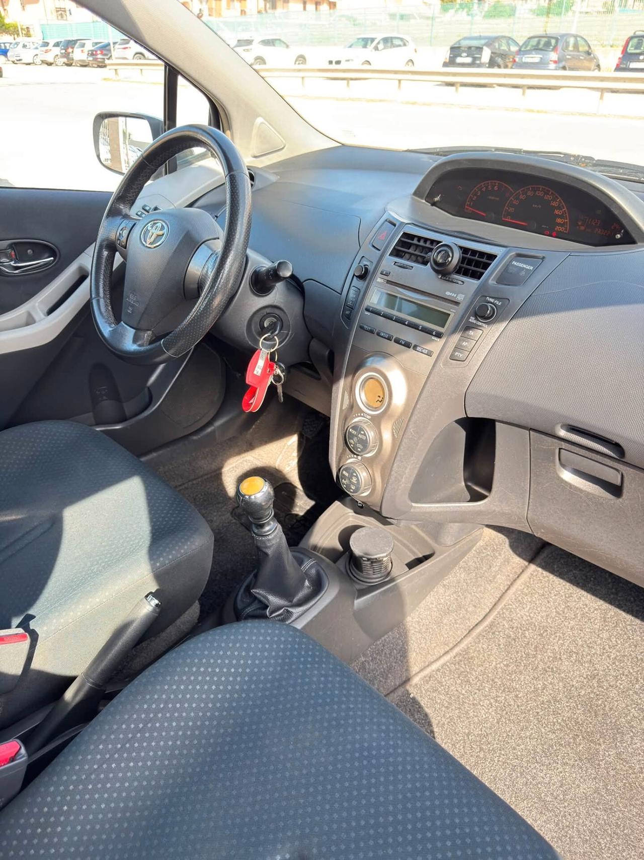 Toyota Yaris 1.3 5 porte Sol