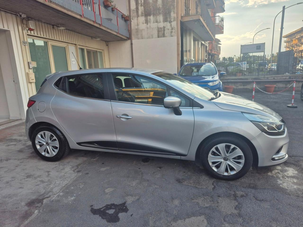Renault Clio TCe 12V 90 CV Start&Stop 5 porte Energy Duel