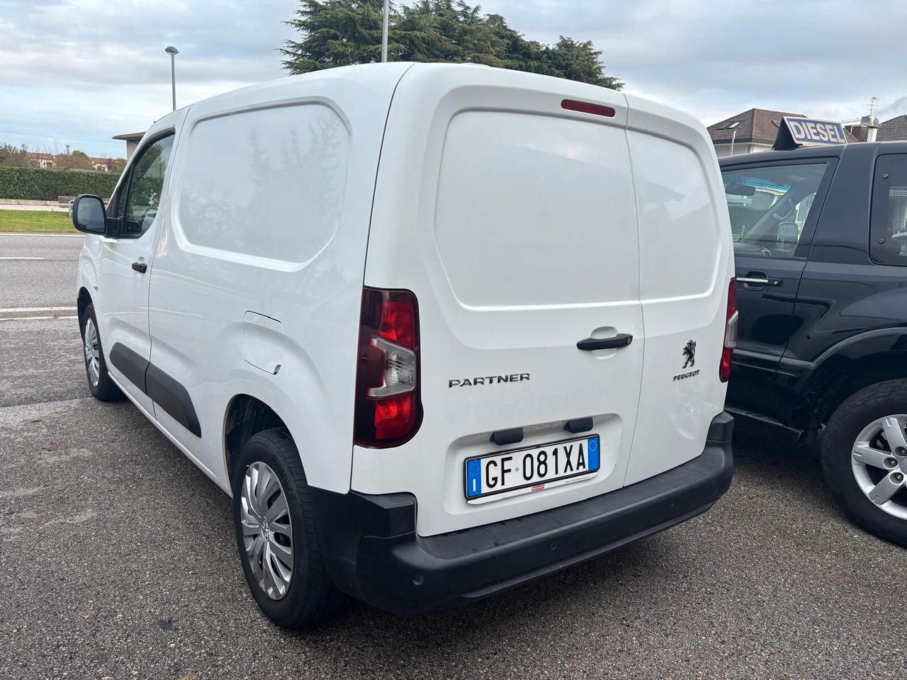 Peugeot Partner 1.5 102 cv anno 2021 con 92000 km