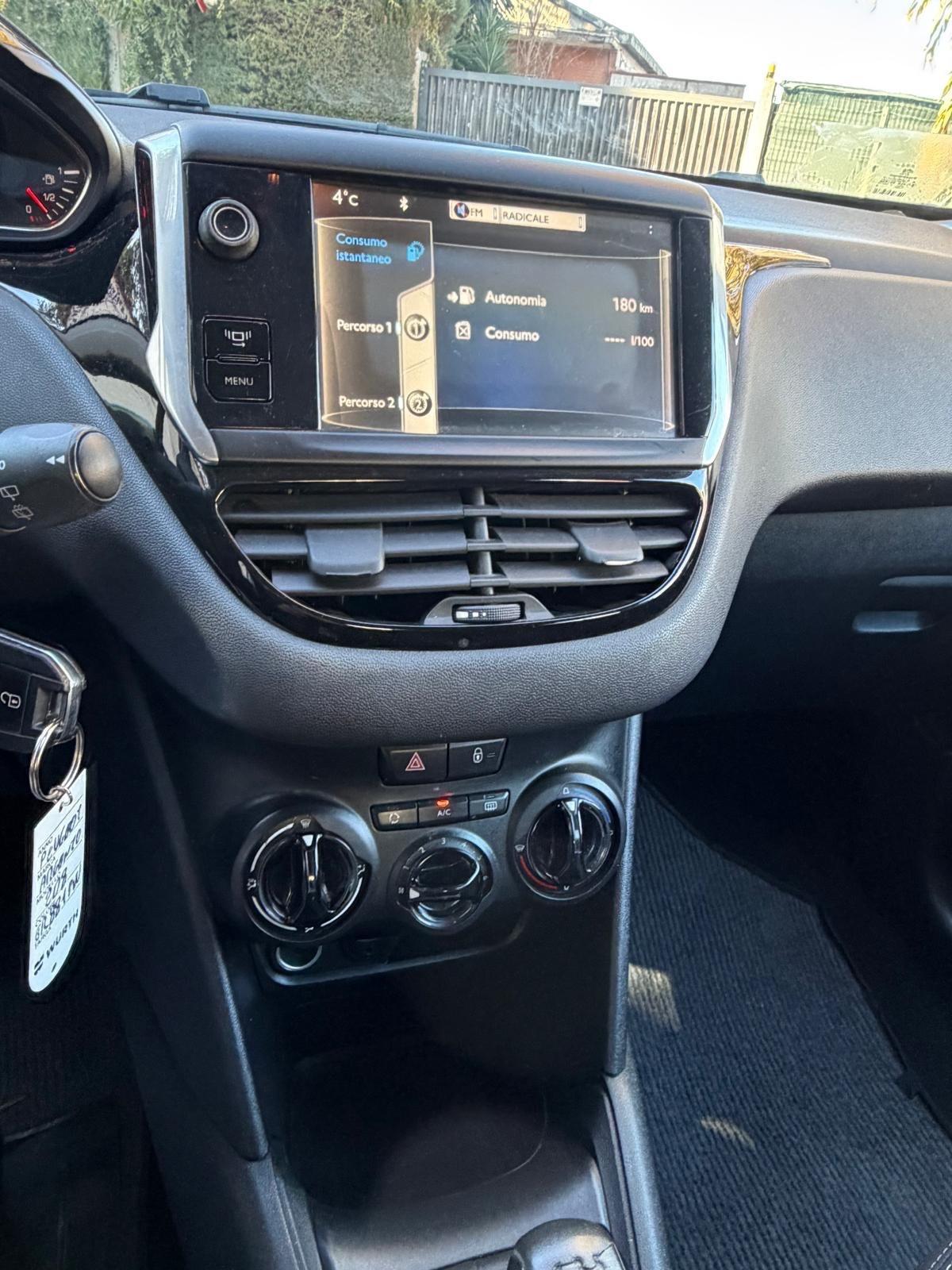 Peugeot 208 1.0 VTi 68 CV 5 porte Access