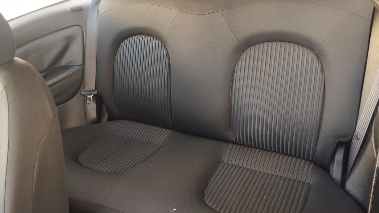 Lancia Ypsilon 1.3 MJT 75 CV Diva