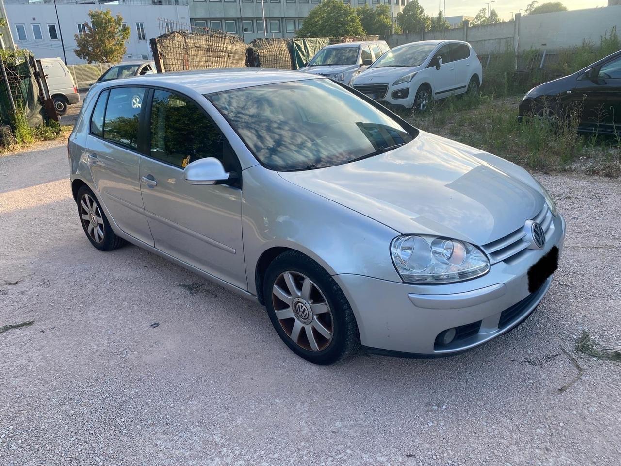 Volkswagen Golf 2.0 16V TDI 5p. Sportline