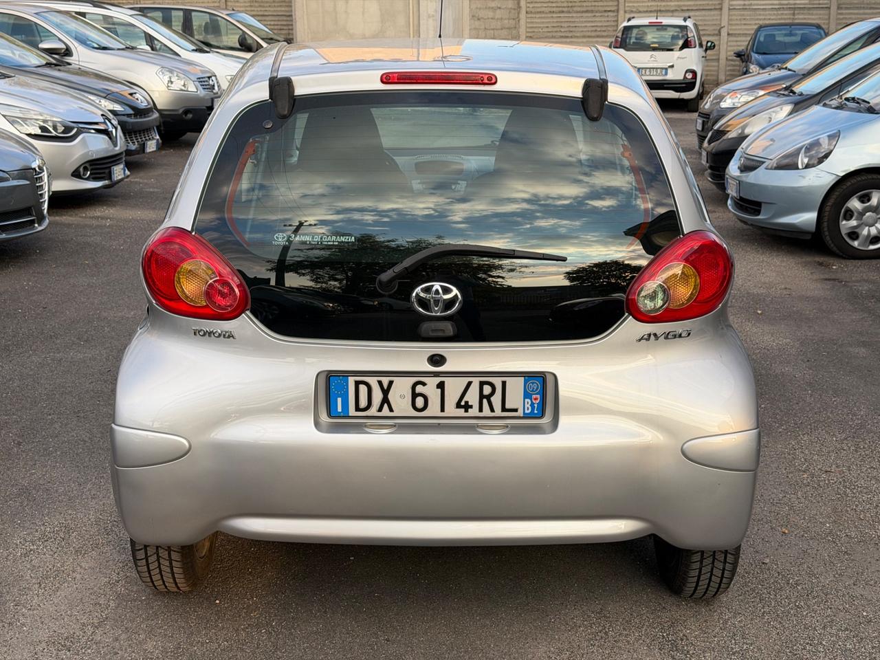 Toyota Aygo 1.0 12V VVT-i 5 porte Sol
