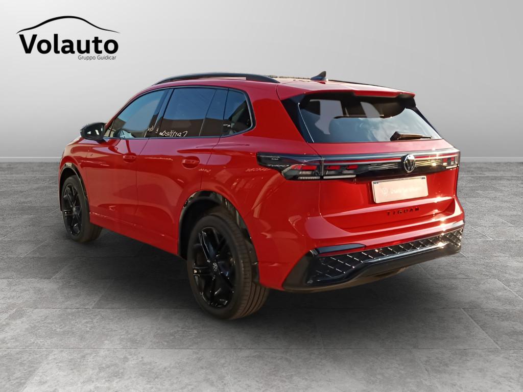 VOLKSWAGEN Tiguan III 2024 - Tiguan 2.0 tdi R-Line 4motion 193cv dsg