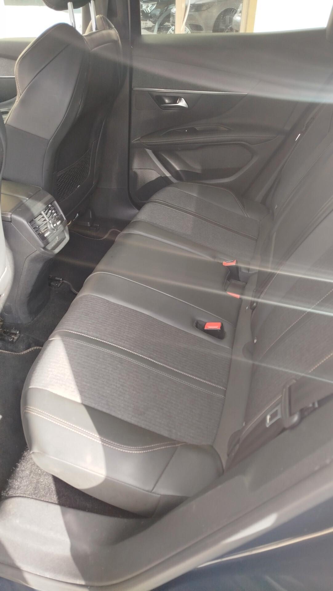 Peugeot 3008 BlueHDi 130 S&S EAT8 GT Line