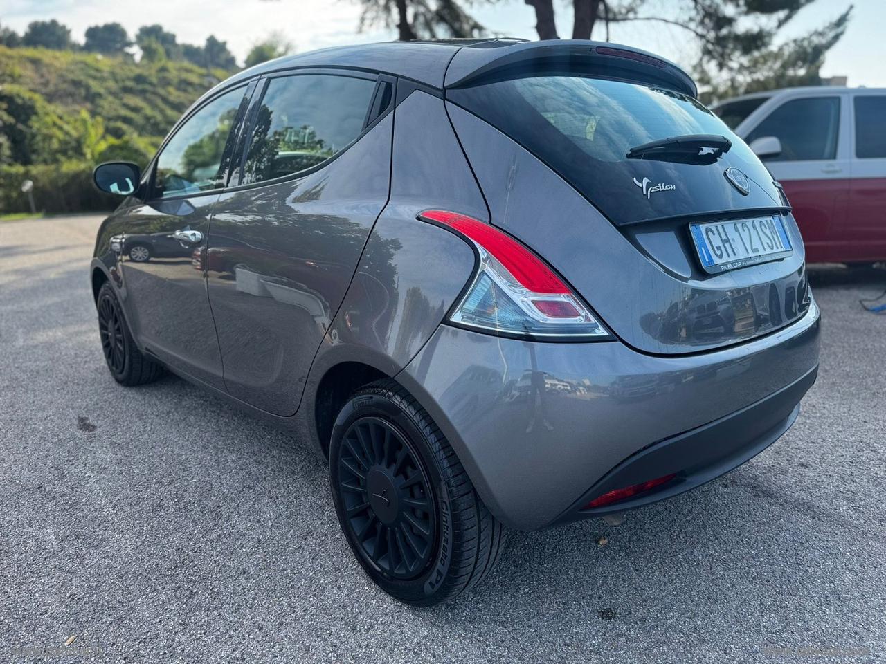 LANCIA Ypsilon 1.0 FireFly 5pS&S Hyb. Eco Silv.