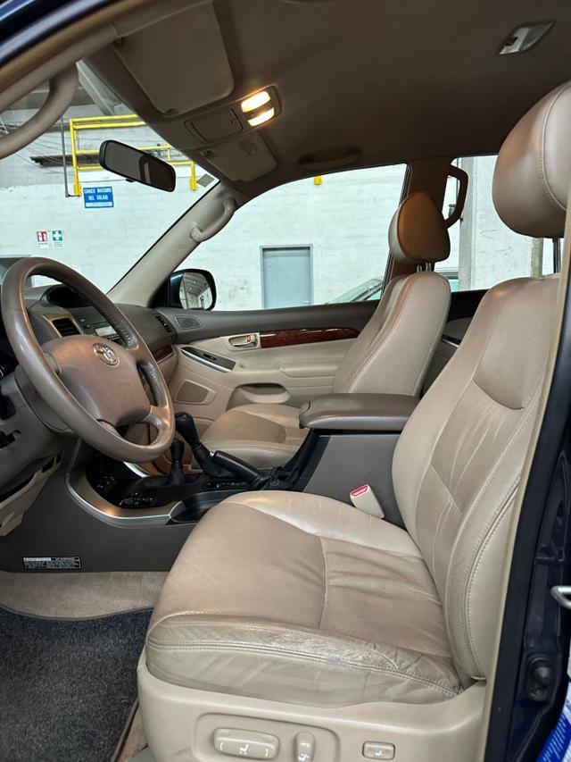 TOYOTA Land Cruiser 3.0 D-4D 16V cat 5 porte Sol 7 posti