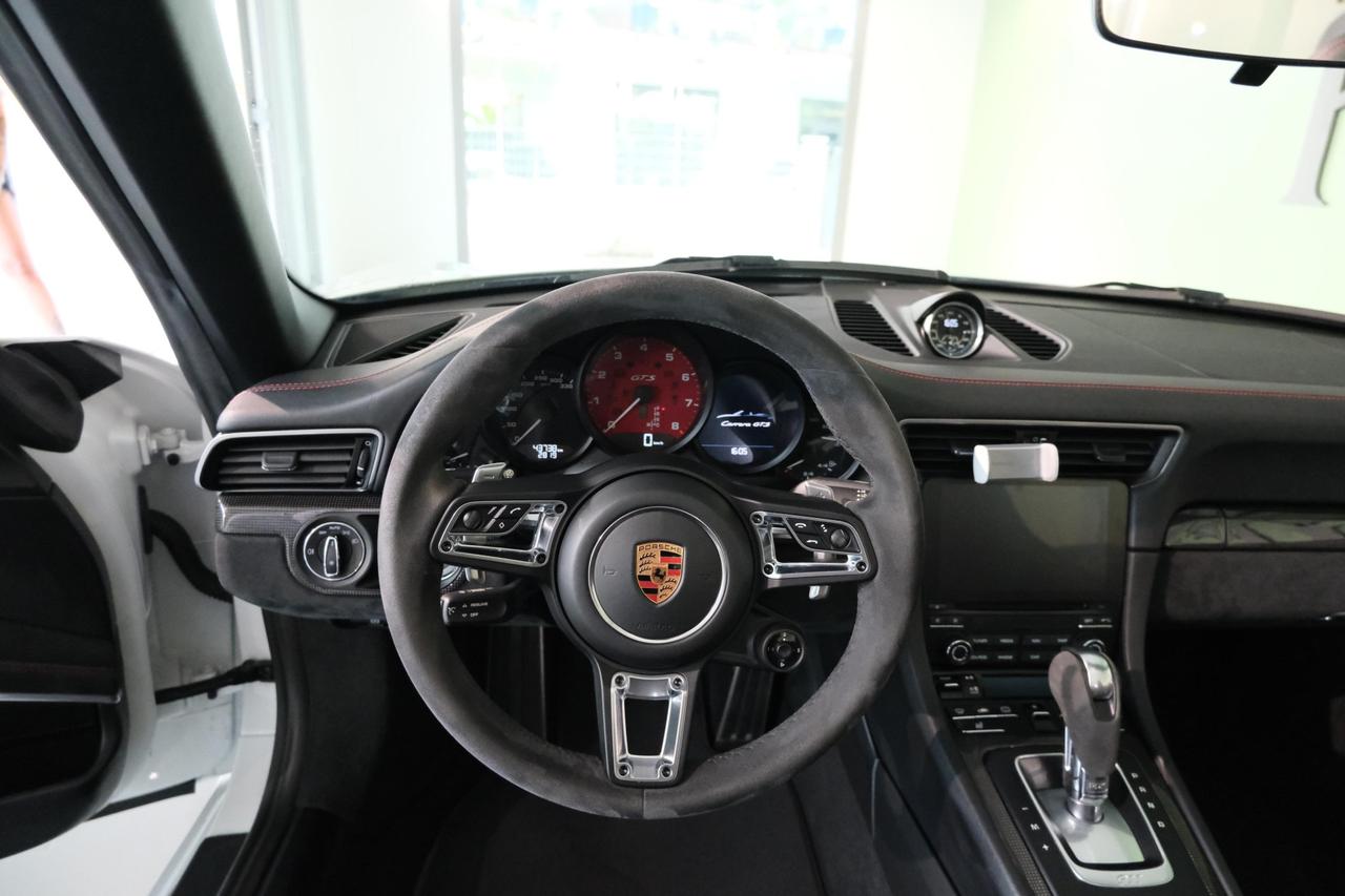 Porsche 911 Cabrio 3.0 Carrera GTS