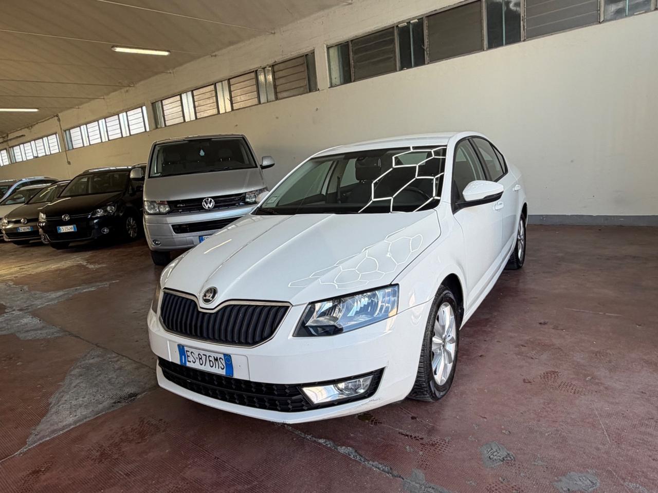 Skoda Octavia 1.6 TDI CR 105 CV DSG Ambition