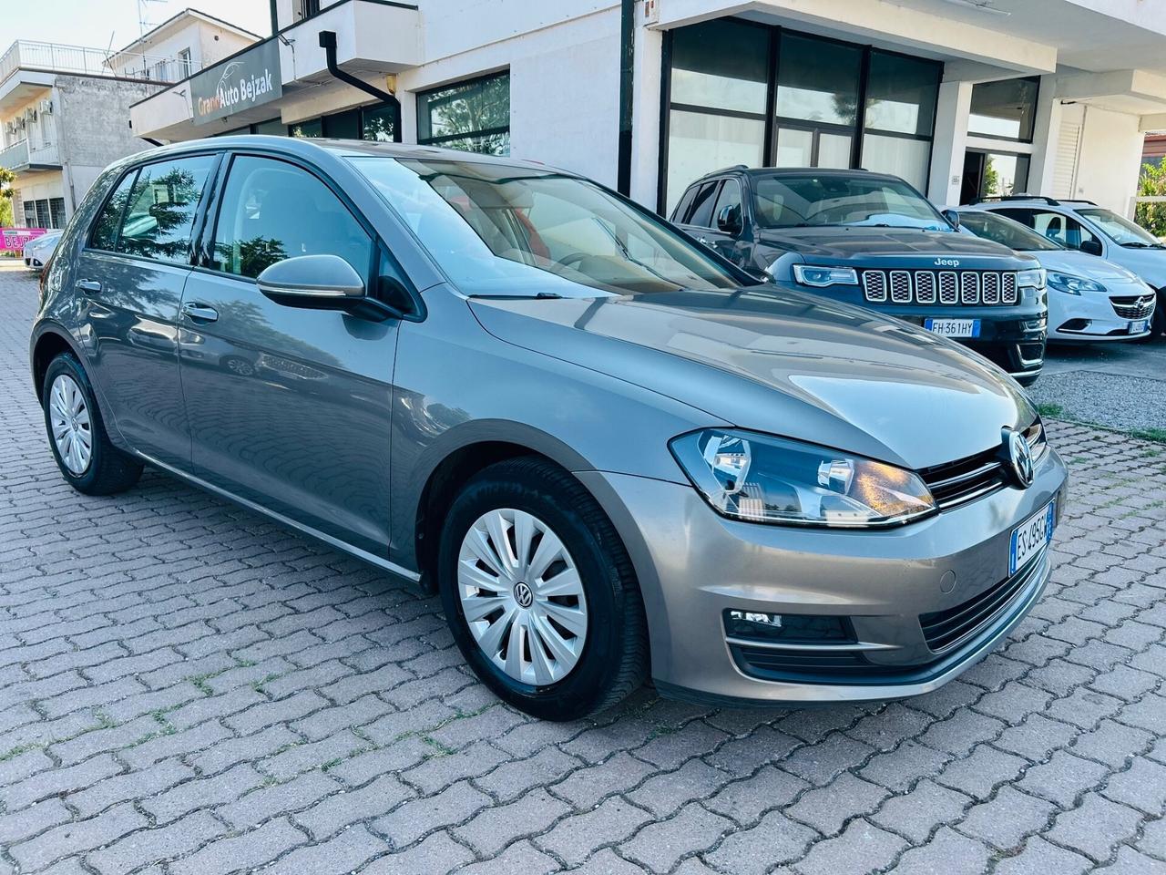 Volkswagen Golf 1.6 TDI 5p. Highline BlueMotion Technology