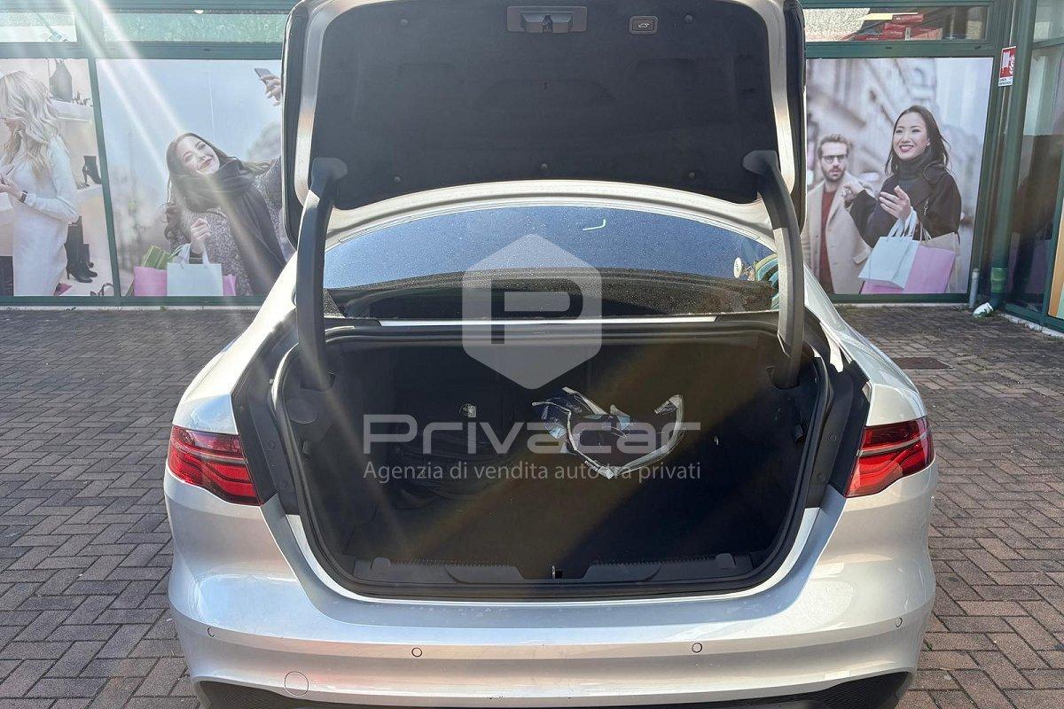 JAGUAR XE 2.0 250 CV aut. SE