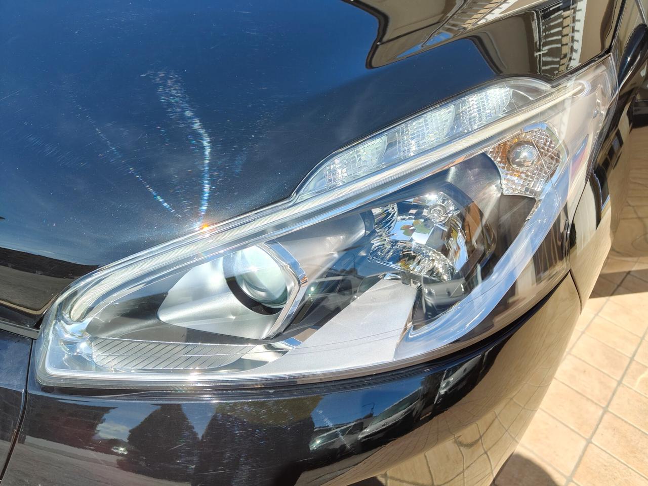 Peugeot 208 BlueHDi 100 S&S 5p. Mix
