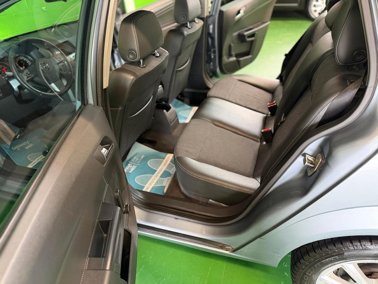 Opel Astra 1.6 16V Twinport 5 porte Cosmo