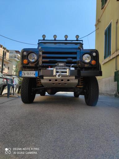 LAND ROVER DEFENDER 90