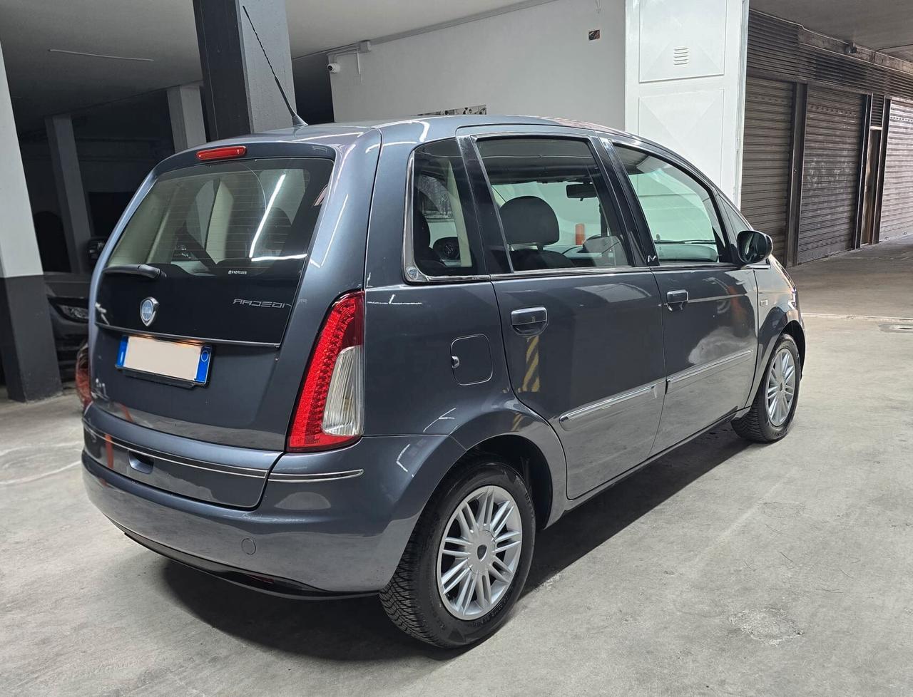 Lancia MUSA 1.3 Mjt 95 CV 5th Avenue