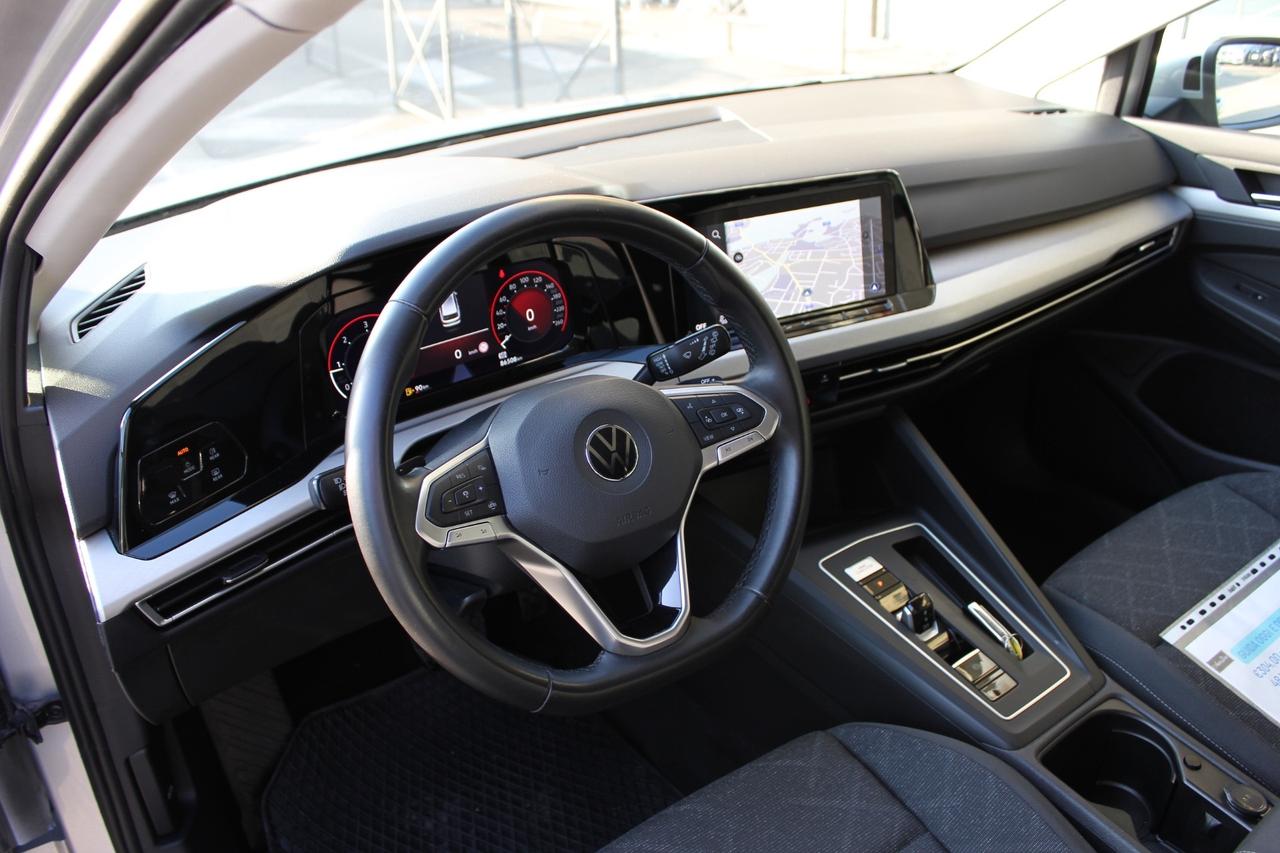 Volkswagen Golf Variant 2.0 TDI DSG LIFE AUTO SENSORI TELECAMERA