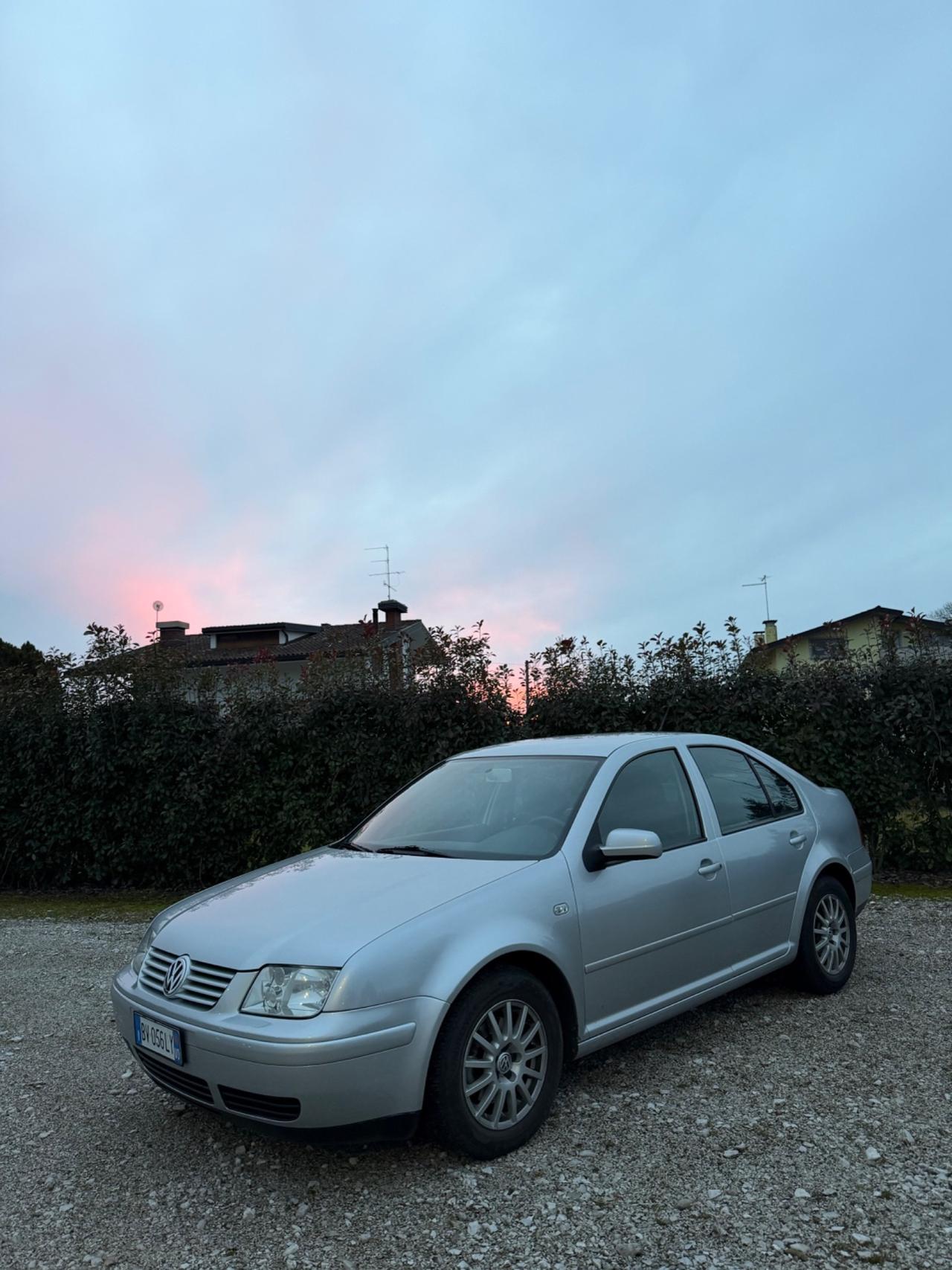 Volkswagen Bora 1.6 16V cat Trendline