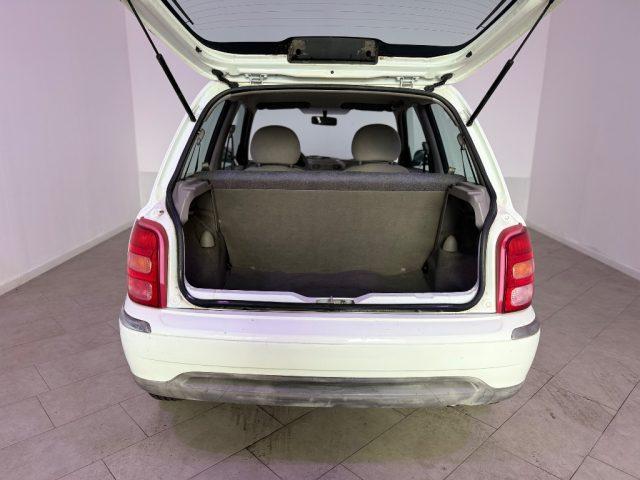 NISSAN Micra 1.0i 16V cat 3 porte Luxury