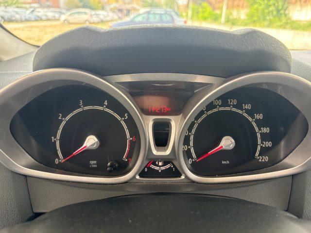 FORD Fiesta 1.2 82 CV 5 porte Titanium OK NEOPATENTATI