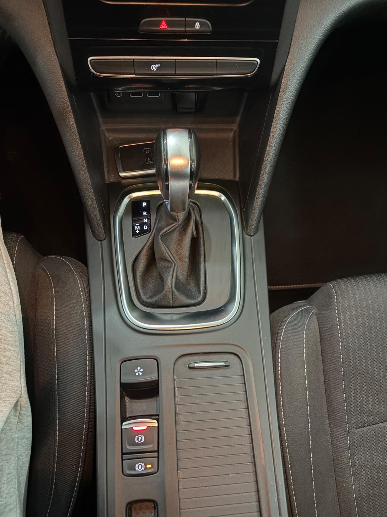Renault Megane Mégane Sporter Blue dCi 115 CV EDC Techno