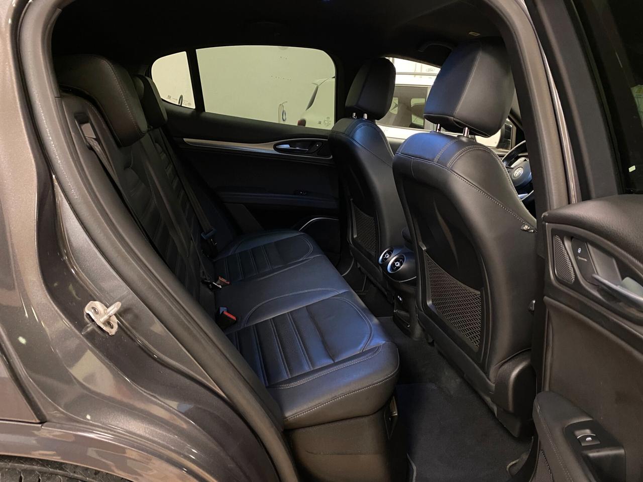 Alfa Romeo Stelvio 2.2 210 CV AT8 Q4 Veloce