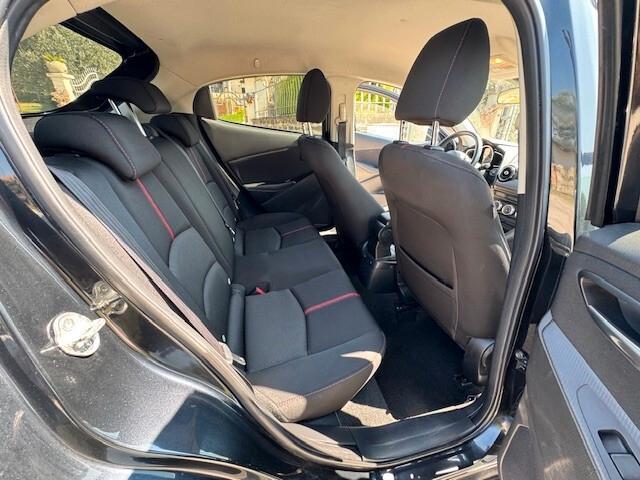 Mazda 2 Mazda2 1.5 Skyactiv-D 105 CV Evolve
